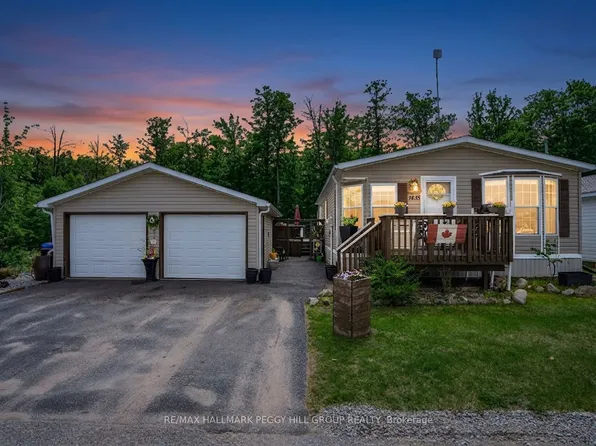 1435 Fox Rd, Severn, ON L3V 0V4