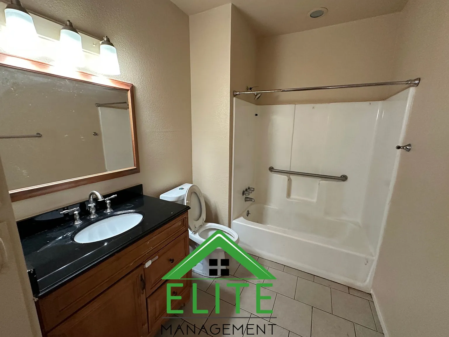 2 bed, $1,350 — Photo 2