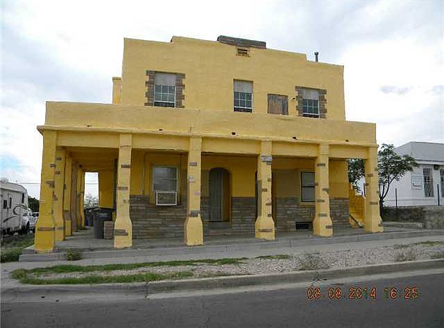 1st image of 3230 Sacramento Ave