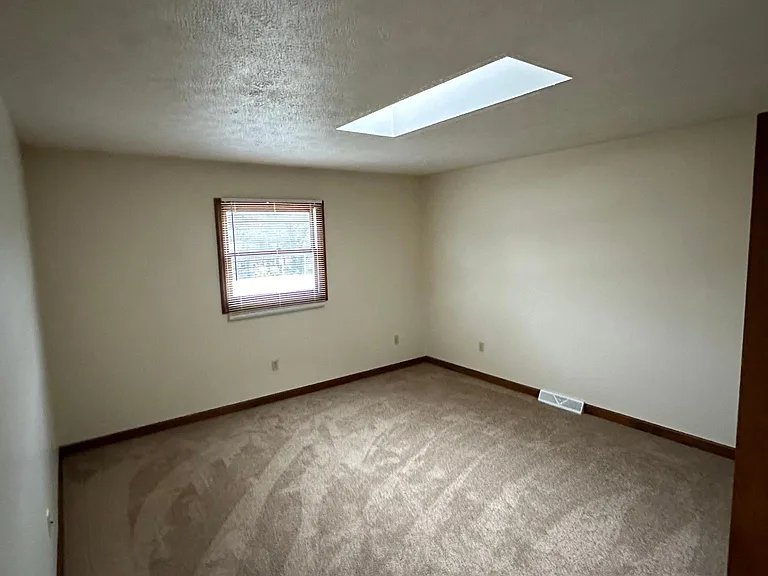 30 Lemoyne Ave #1 — Photo 10