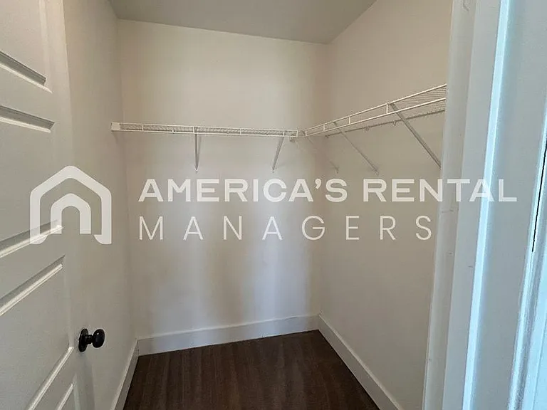229 Union Station Dr — Photo 24