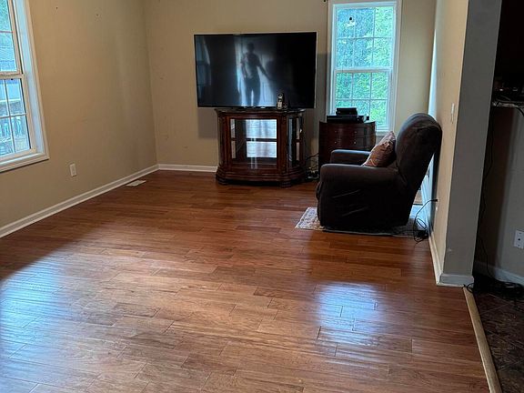 3rd image of 2700 Propus Wilkinson Rd