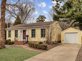 811 10th St SW, Rochester, MN 55902