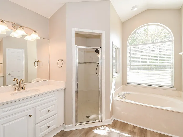 7915 Timberlin Park Blvd — Photo 11