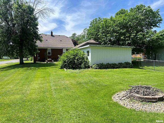 5th image of 1011 Florence Ave