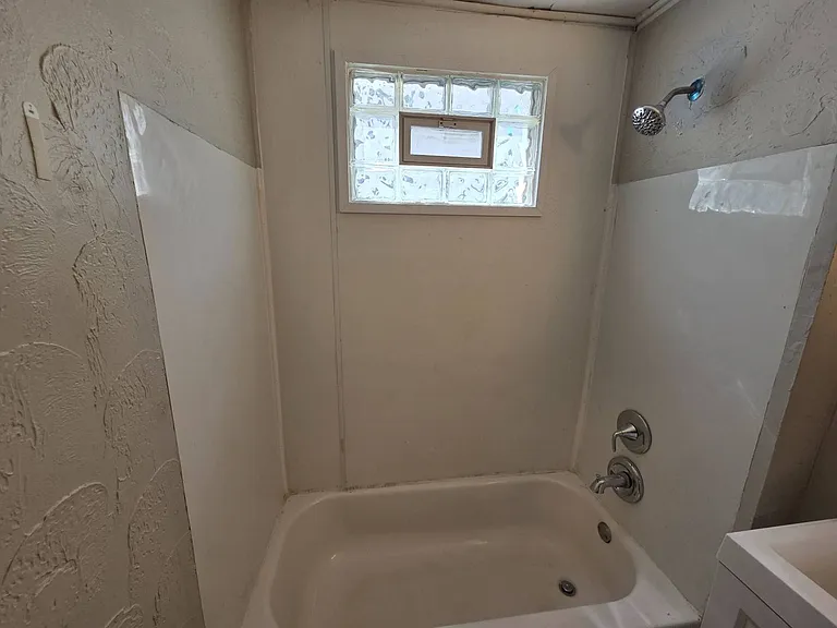 4008 Ardmore Ave — Photo 11