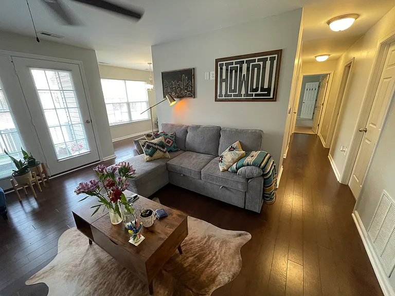 6425 Richmond Hwy #103 — Photo 4