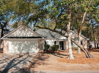 800 Mount Gilead Place Dr, Murrells Inlet, SC 29576
