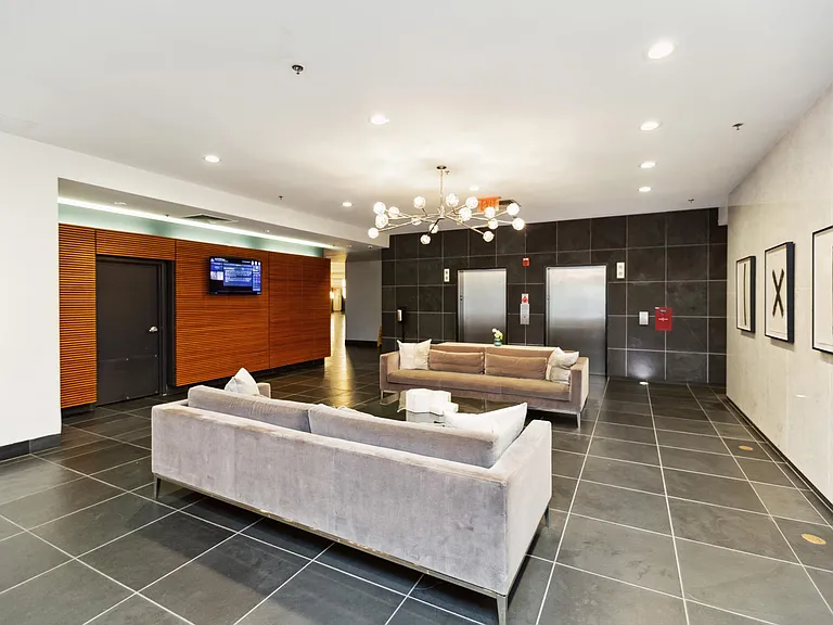 1000 New Jersey Ave SE #316 — Photo 4