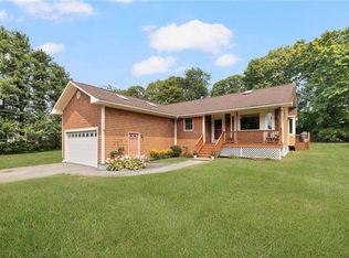 4 Wabasso Ter, Middletown, RI 02842