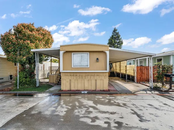 15820 S Harlan Rd Trailer 138, Lathrop, CA 95330