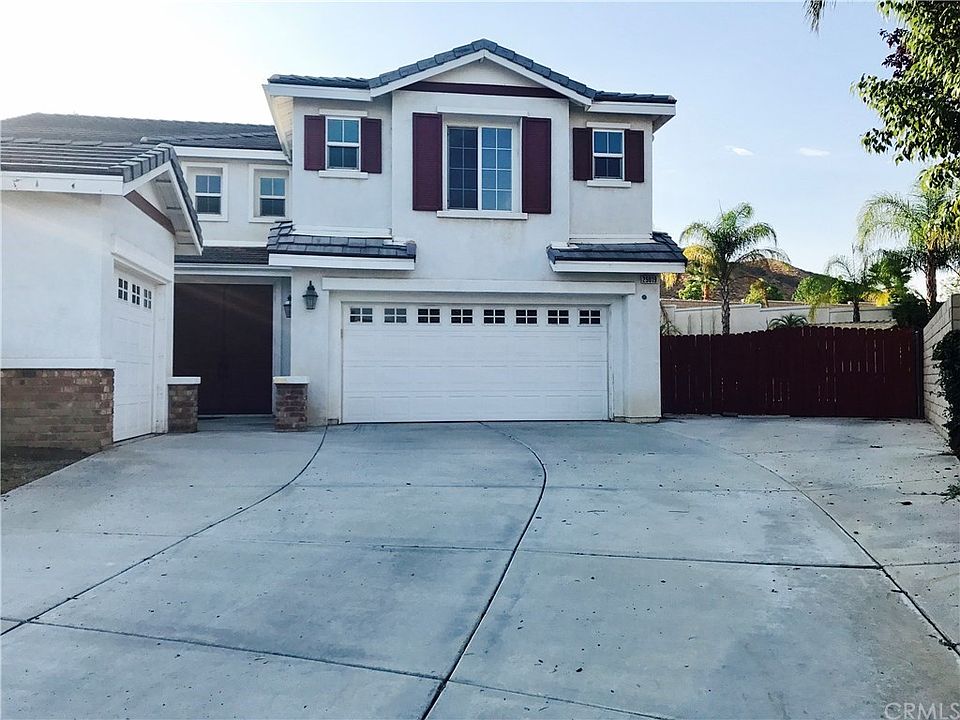 1st image of 29019 Silver Star Dr