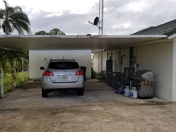 3rd image of 6616 Palmetto Dr S