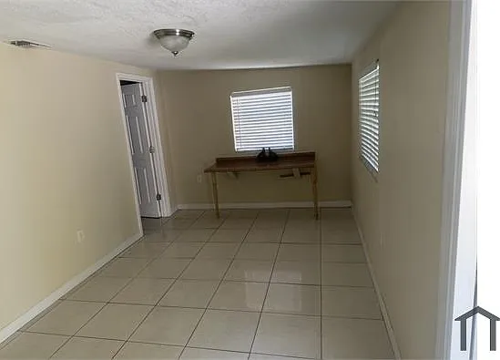4 bed, $2,350 — Photo 3