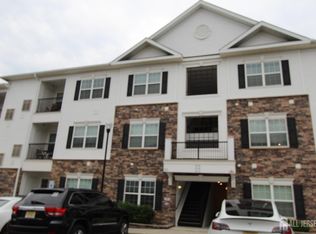 814 Stiller Ln, Monroe Township, NJ 08831