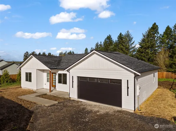 116 Newaukum Village Drive, Chehalis, WA 98532