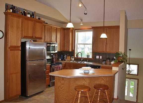 3rd image of 11103 Clubwest Cir #C