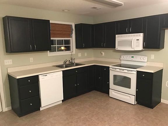 2nd image of 4221 Solomon Dr