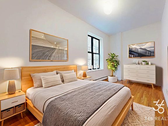 3rd image of 307 W 113th St APT 5B