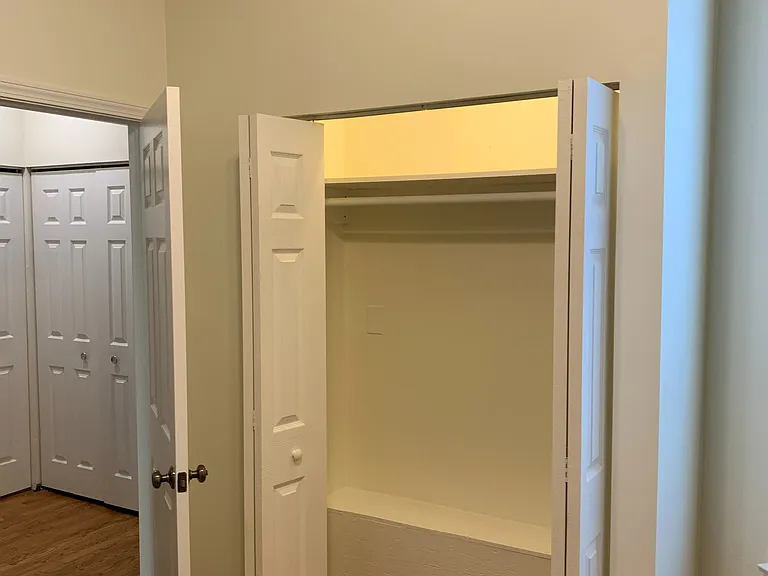 3138 N Clifton Ave #3 — Photo 35