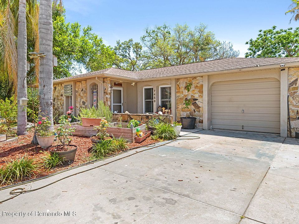 1st image of 7458 Gates Cir