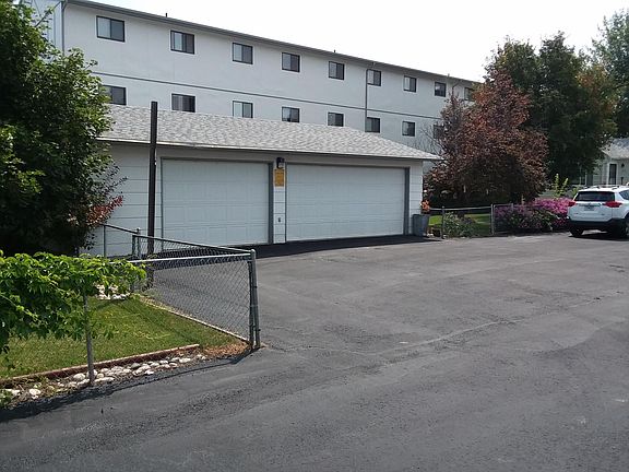 2nd image of 44 6th St W APT 6B