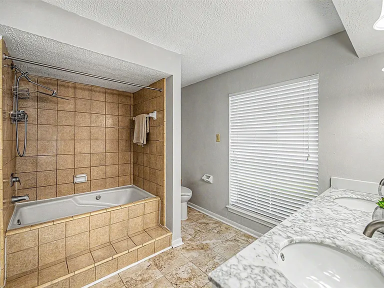 11651 Trailmont Dr — Photo 11