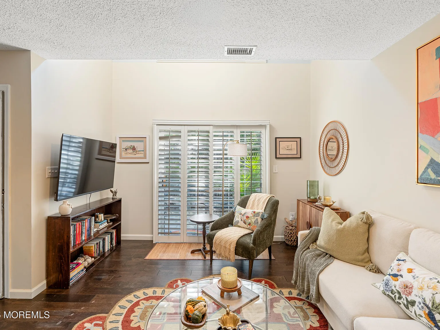 1 bed, 1.5 bath, 944 sqft, $2,400 — Photo 3