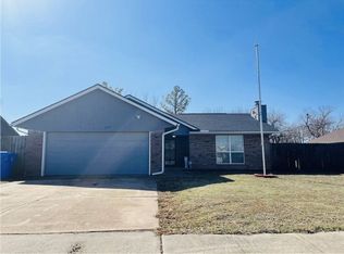 218 Falcon Ct, Norman, OK 73069