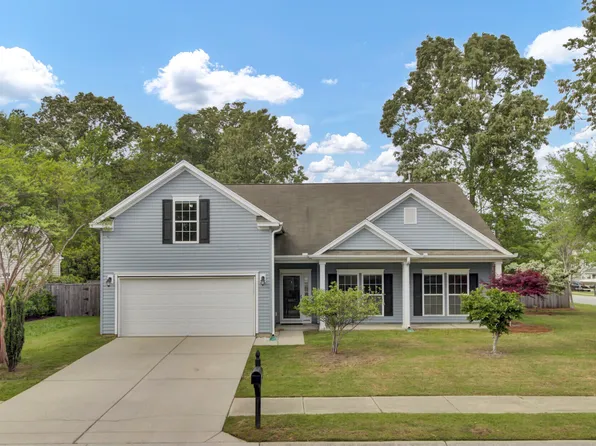 8001 Hydrangea Ln, Hanahan, SC 29410