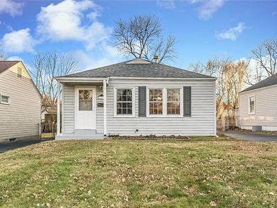 10638 Saint Matthew Ln, Saint Ann, MO, 63074