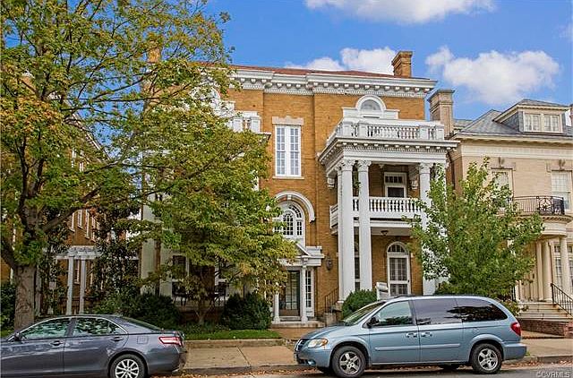 1st image of 2510 Monument Ave #U302