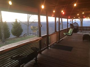 550 Greenbriar Overlook Dr, South Pittsburg, TN 37380