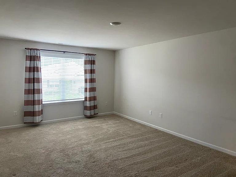 111 David Hill Dr — Photo 26