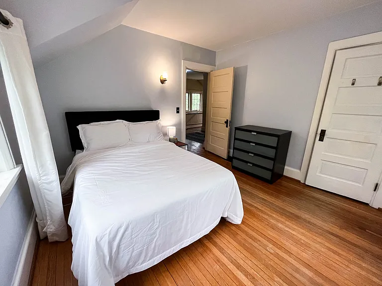 110 Linden Ave — Photo 12