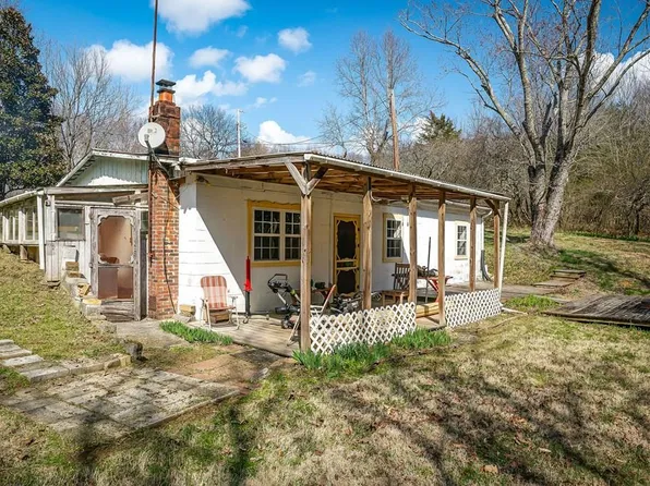 2483 Cummins Mill Rd, Cookeville, TN 38501