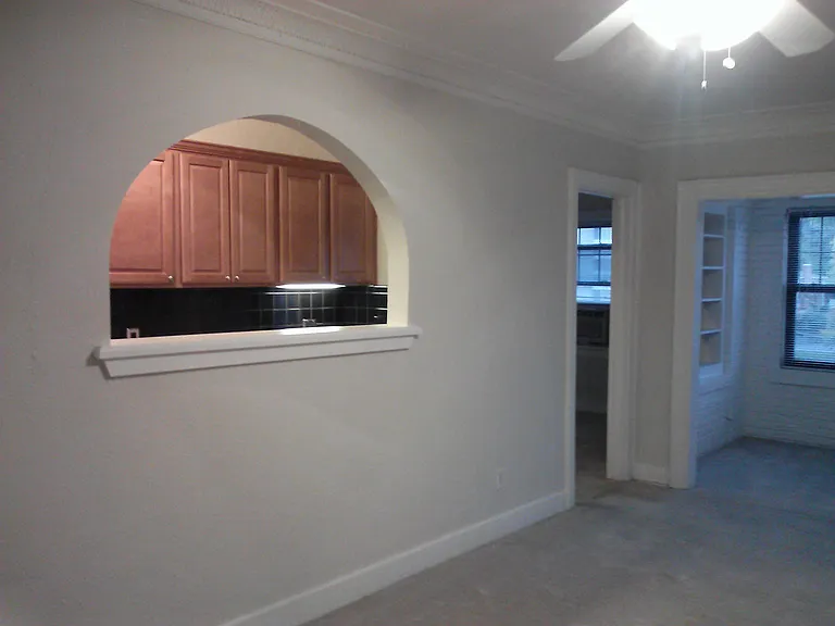 Carlyle Apartments — Photo 20
