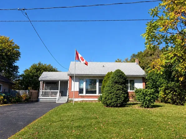 153 Oliver Pl, Oakville, ON L6H 1K9