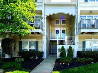 92 Foxglove Dr, Riverside, NJ 08075