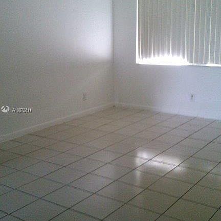 5th image of 500 NE 2nd St APT 311