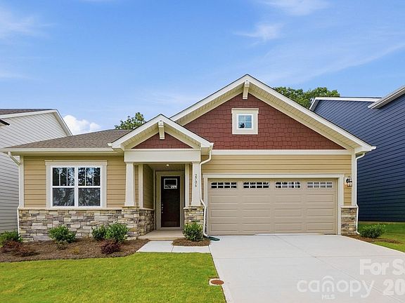 2nd image of 2706 Phoenix Ct