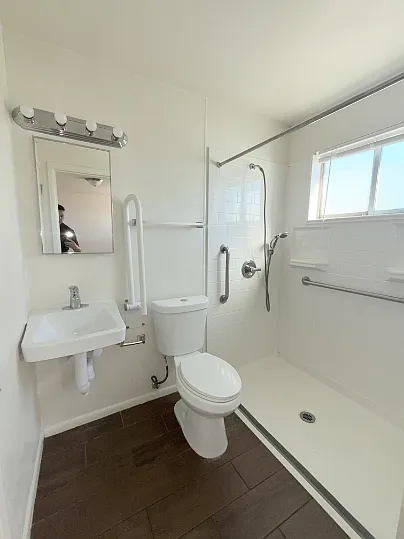 CATALINA VISTA APARTMENTS — Photo 65