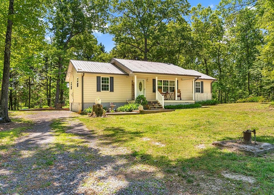 1st image of 2998 Rebecca Cir