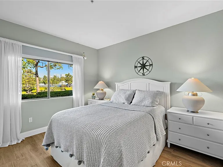 140 Villa Point Dr — Photo 20