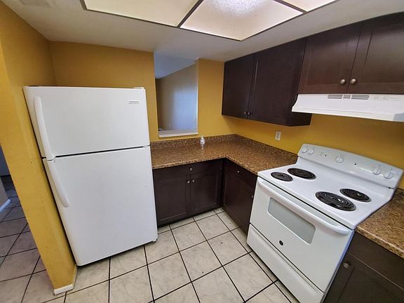 3rd image of 290 Flower Ln APT 12