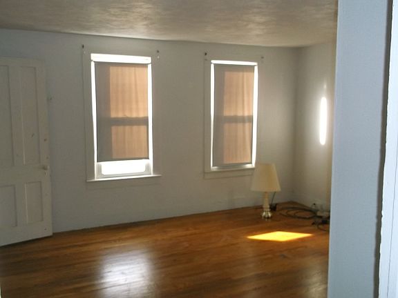 2nd image of 622 N 2nd St