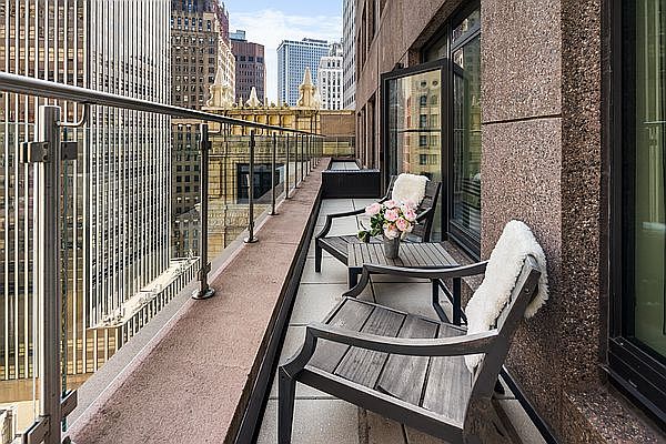 1st image of 40 Broad St APT 24G
