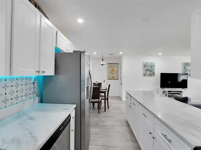 4731 W Montgomery Ave — Photo 15