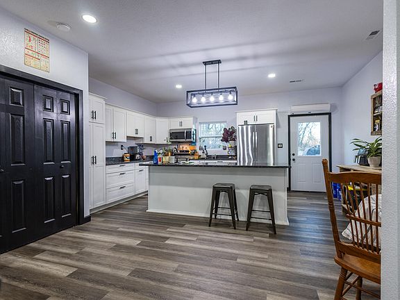 5th image of 104 Haylee Circle