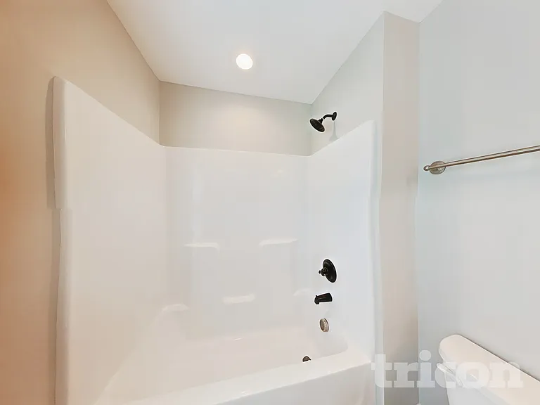 111 Cottage Ct — Photo 10